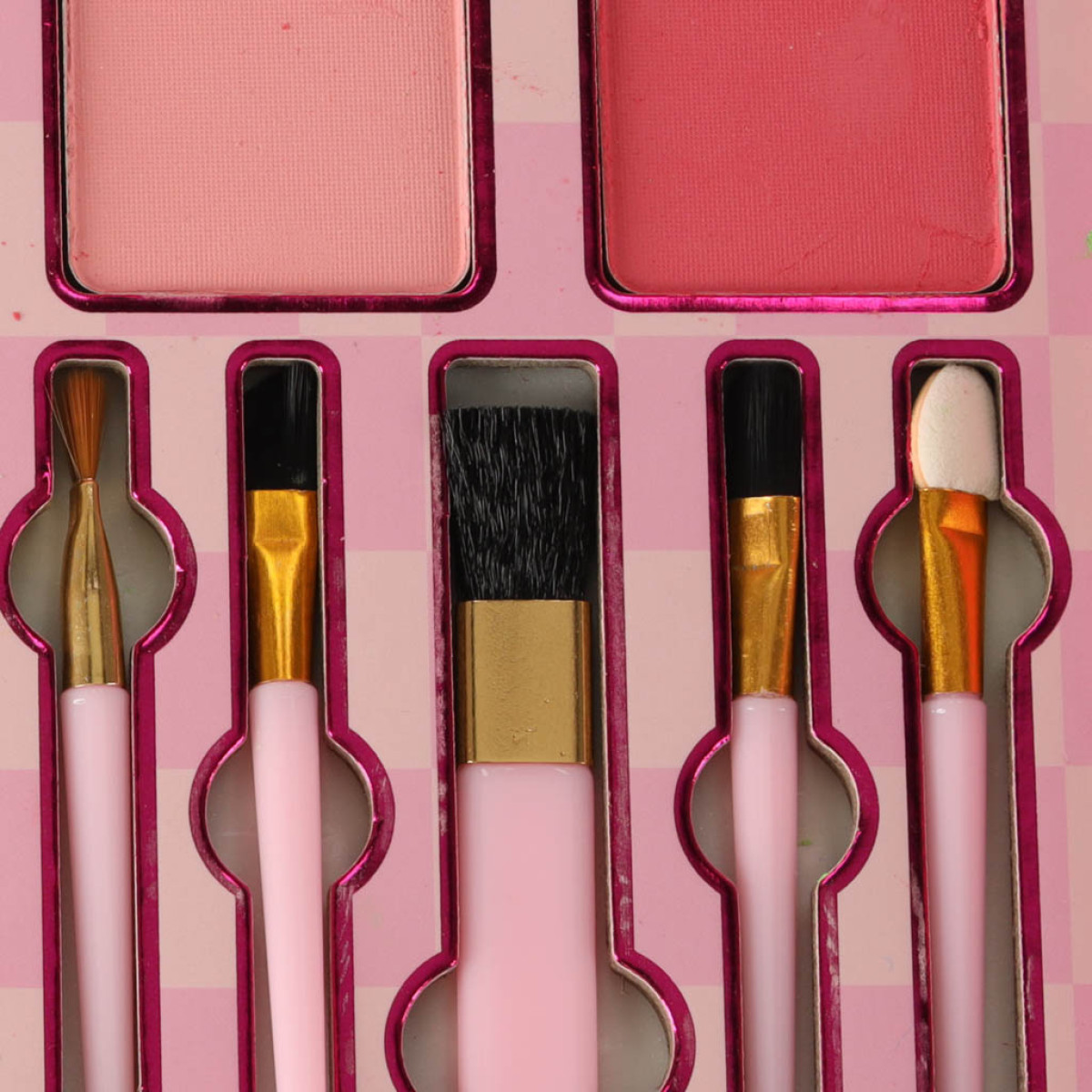 Kosmētikas komplekts meitenēm - kaste ar kosmētiku