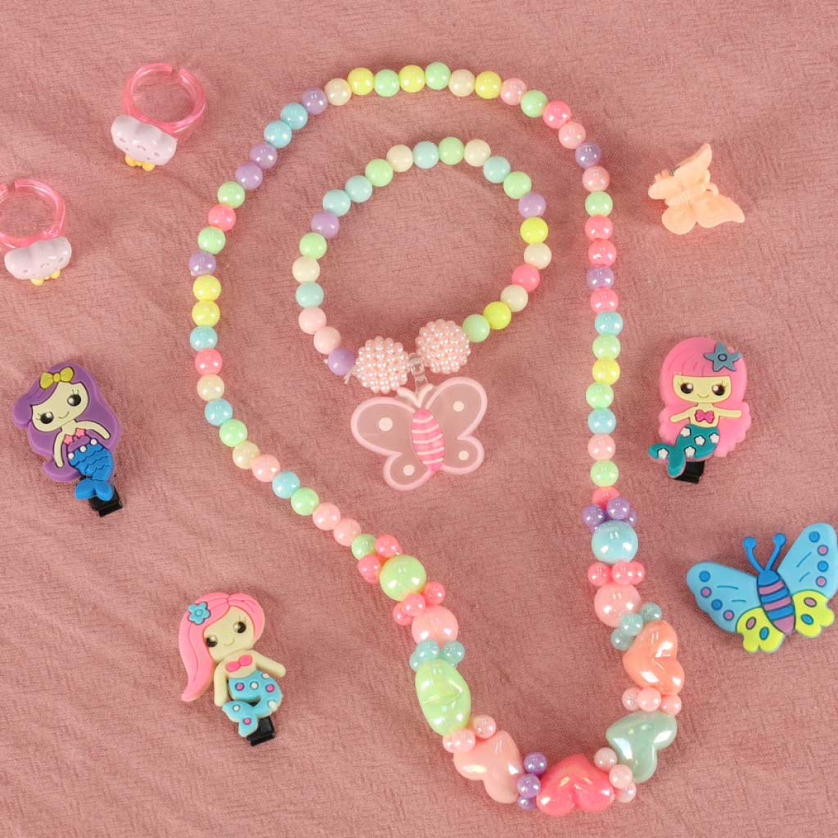 Kosmētikas komplekts meitenēm - kaste ar kosmētiku