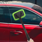 Auto logu un spoguļu mazgāšanas suka ar mikrošķiedru