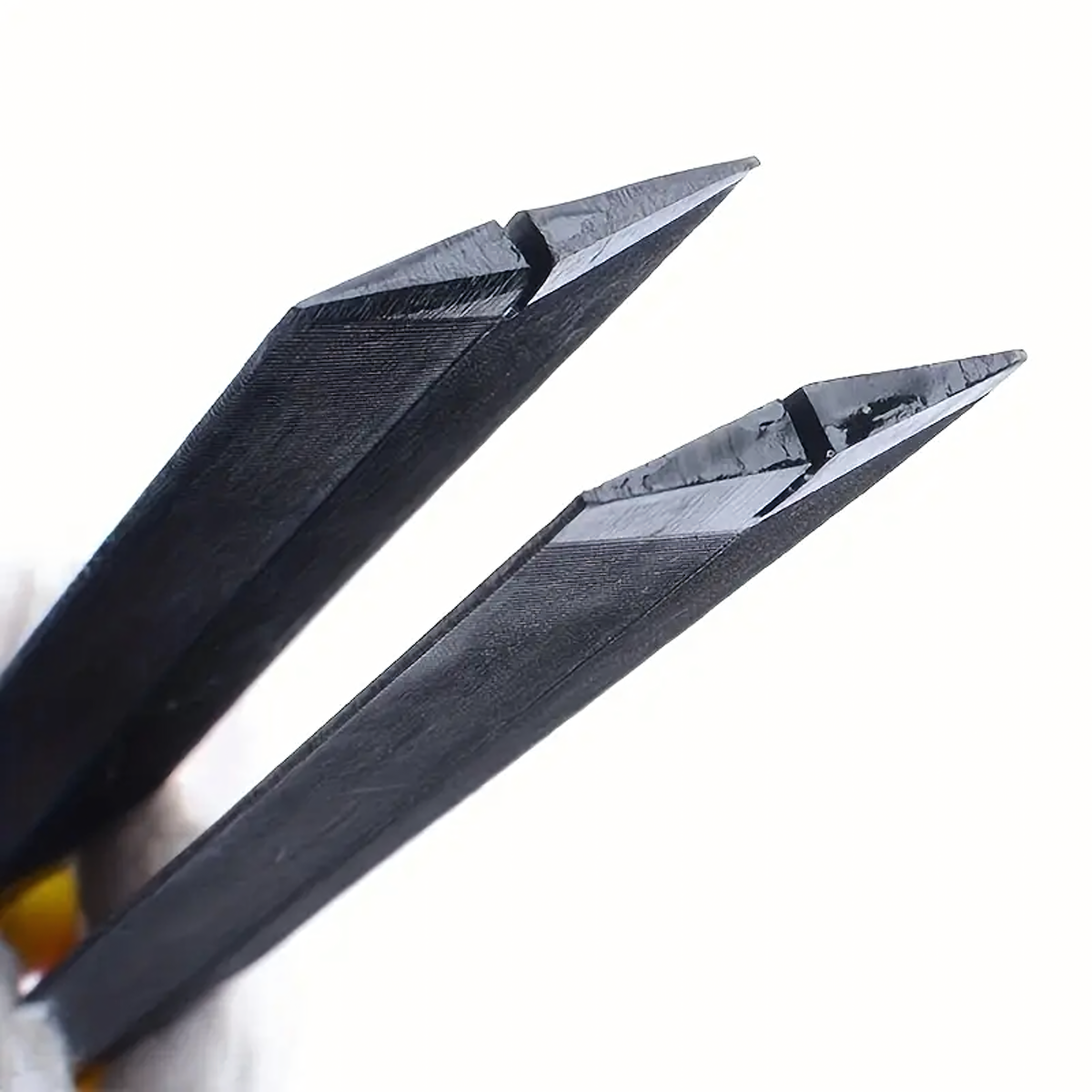 Trijstūrveida dimanta divpusējs metāla nažu asināšanas fails 150x28mm