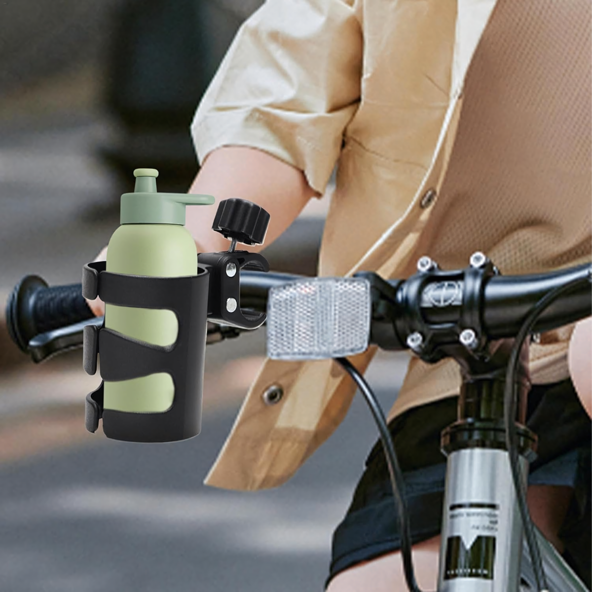 Universāls dzērienu turētājs ratiņiem un velosipēdam