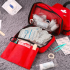 Tūrisma, ceļojumu un automašīnas pirmās palīdzības aptieciņa First Aid Kit