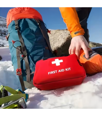 Tūrisma, ceļojumu un automašīnas pirmās palīdzības aptieciņa First Aid Kit