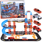 Daudzlīmeņu autostāvvieta ar liftu un trasēm