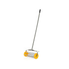 Veltnīša aerators zālienam