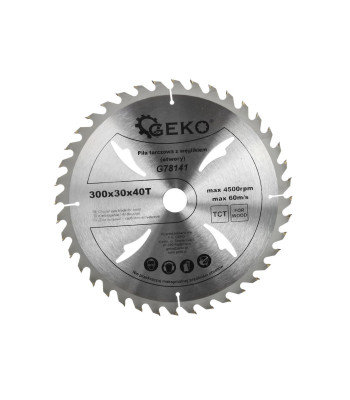 Ripzāģa disks kokam ar dzesēšanas atverēm 300x30x40T
