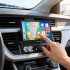 Automašīnas radio ar izvelkamu ekrānu, CarPlay un Android Auto Kruger&Matz KM2018 7"