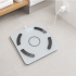Analītiskie vannas istabas svari ar Bluetooth un ķermeņa parametru analīzi, 180 kg, 28 × 28 × 2 cm